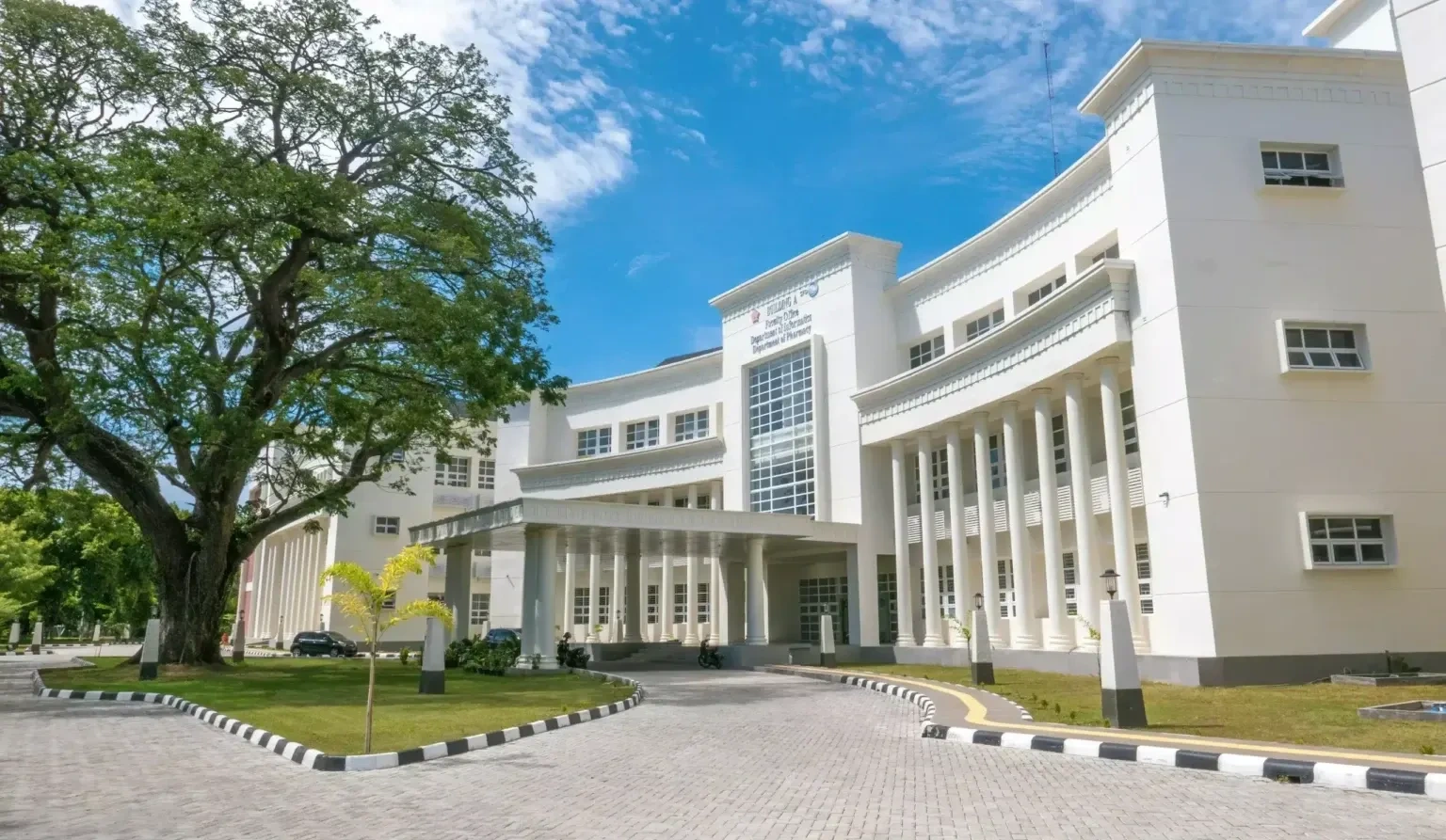 Gedung sekolah